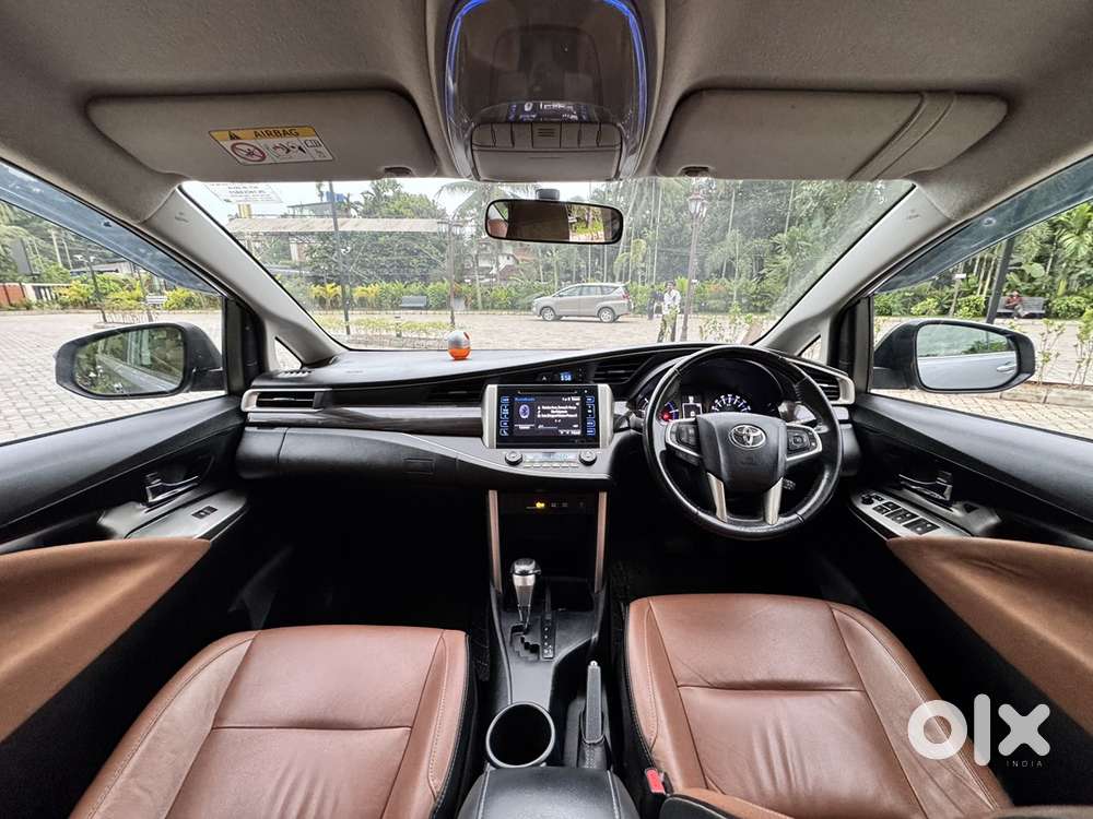 Toyota Innova Crysta 2018