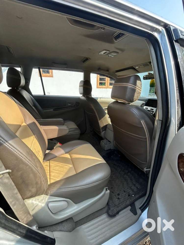 Toyota Innova 2014 Diesel 133000 Km Driven