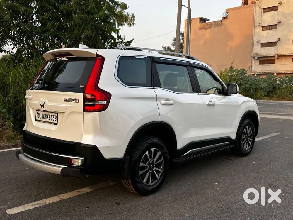 Mahindra Scorpio N Z8 Petrol At 7 Str, 2025, Petrol