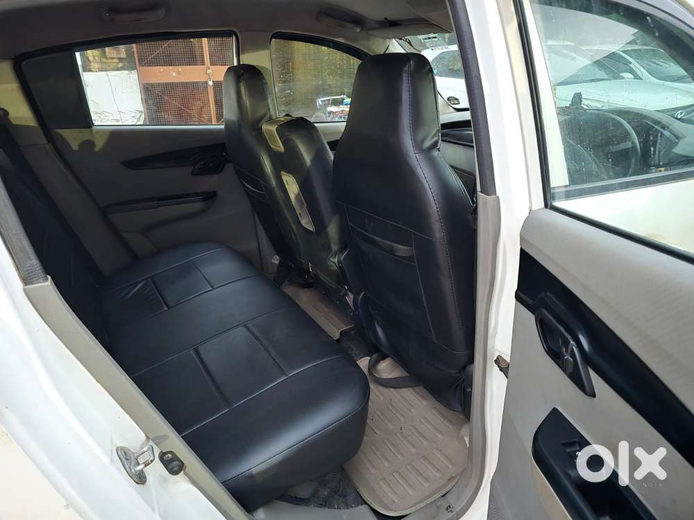 Mahindra Kuv 100 Mfalcon G80 K4 Plus, 2017, Diesel