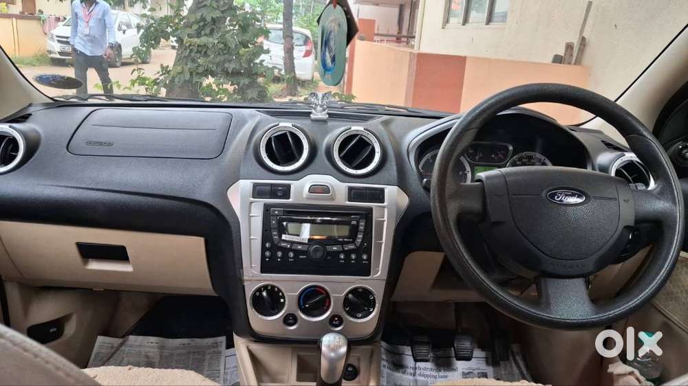 Ford Fiesta 1.4 Titanium 2014