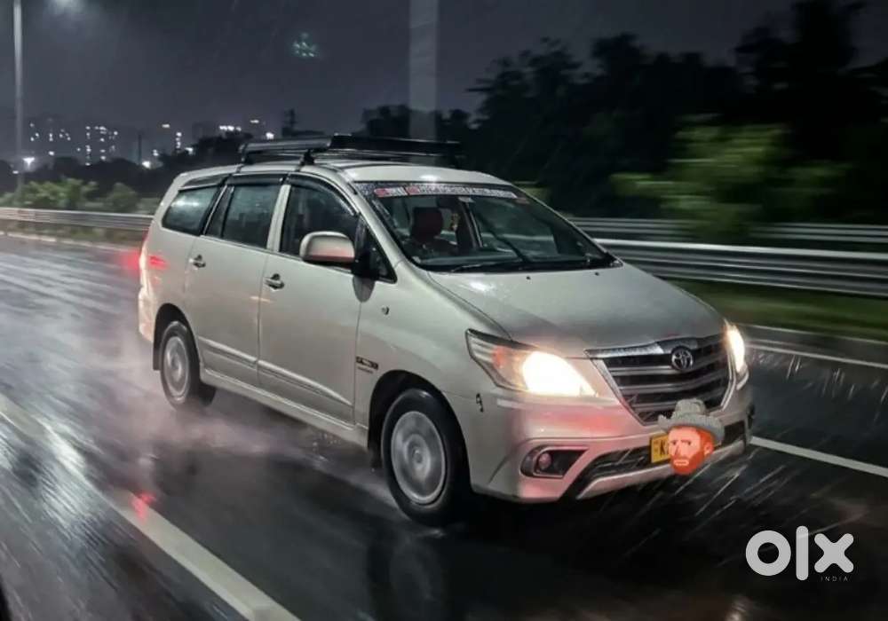 Toyota Innova 2016 Diesel Well Maintained