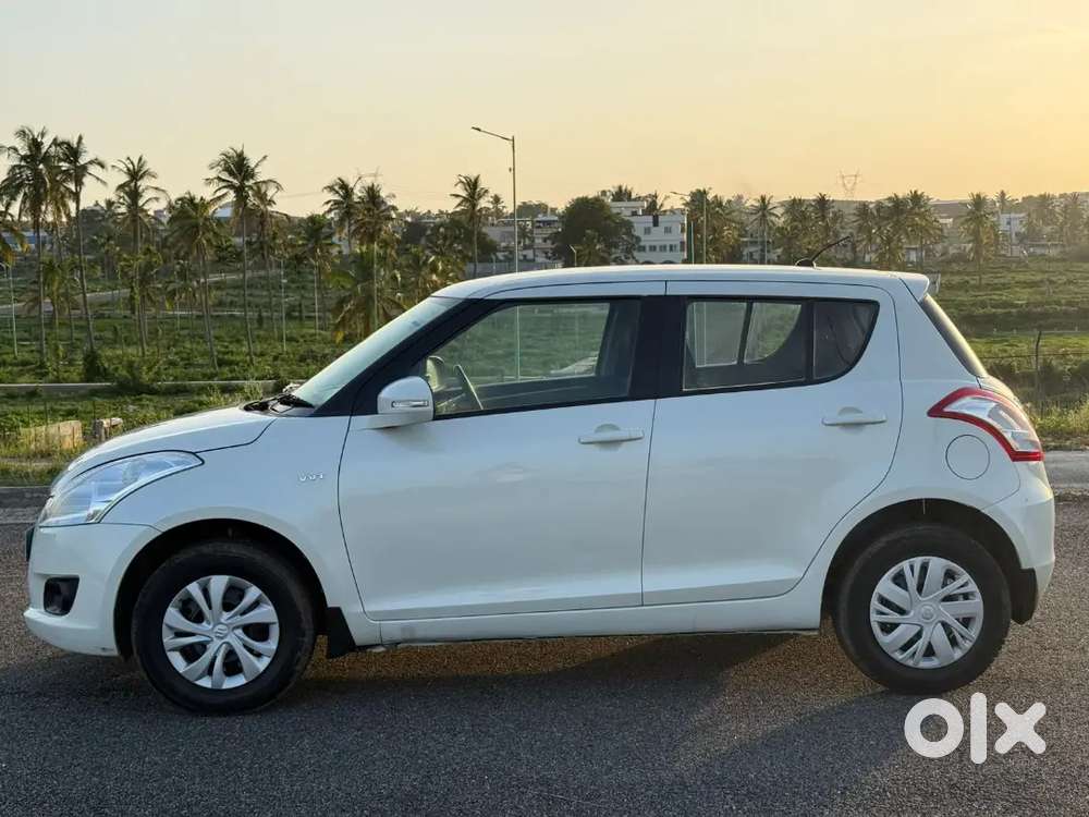 Swift Maruti Suzuki 2011/12 With Manual Transmission