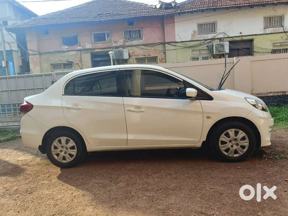 Honda Amaze S Ivtec Petrol 2013
59000 Km
Correct Service
No Replacemen