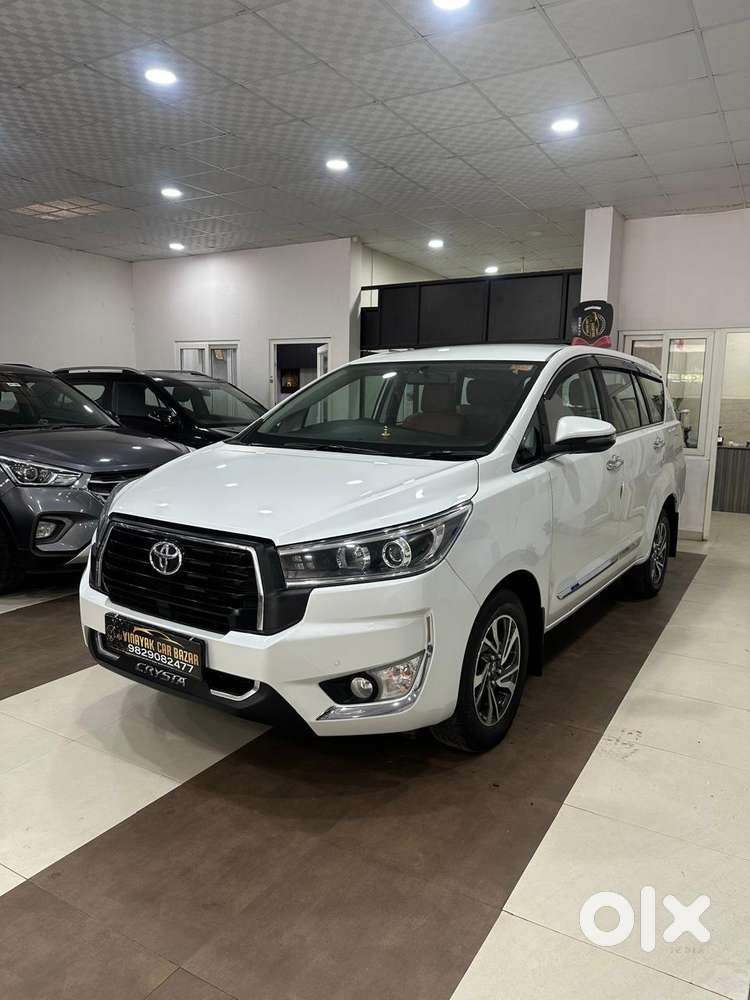 Toyota Innova Crysta 2.4 V, 2025, Diesel