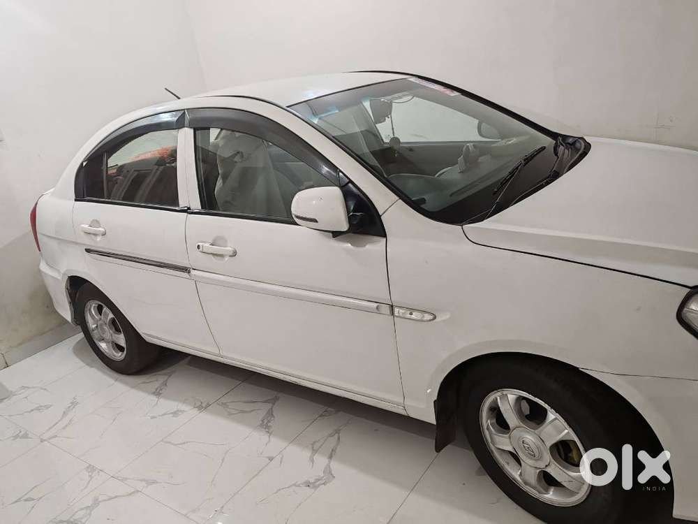 Verna Car Model 2011