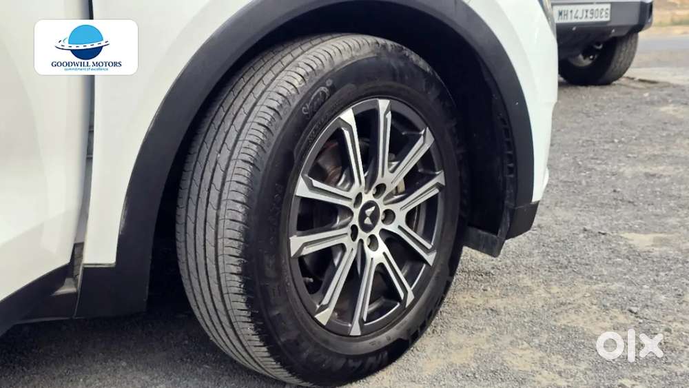 Mahindra Xuv700 2.2 Ax 7 Diesel Mt Luxury Pack Str, 2024, Diesel