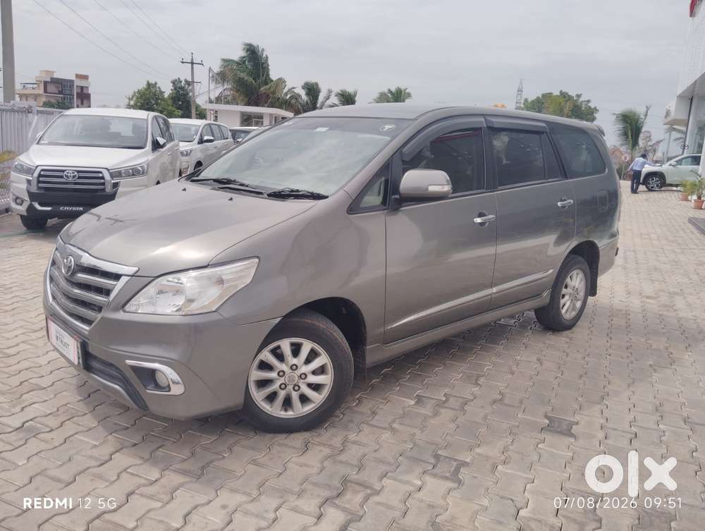 Toyota Innova 2.5 Z Diesel 7 Seater Bs Iv, 2014, Diesel