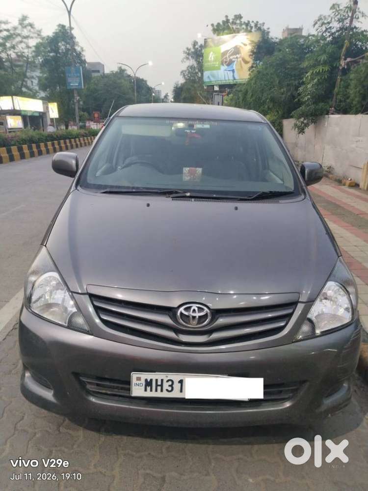 Toyota Innova 2.5 G (diesel) 8 Seater, 2010, Diesel