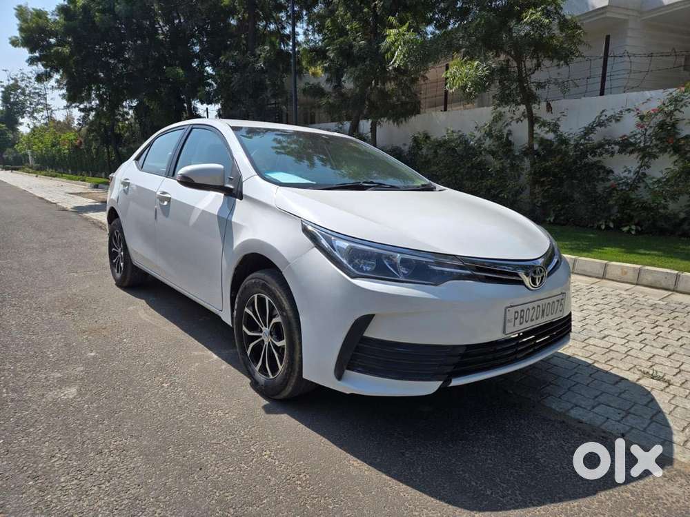 Toyota Corolla Altis 1.8 J, 2017, Diesel