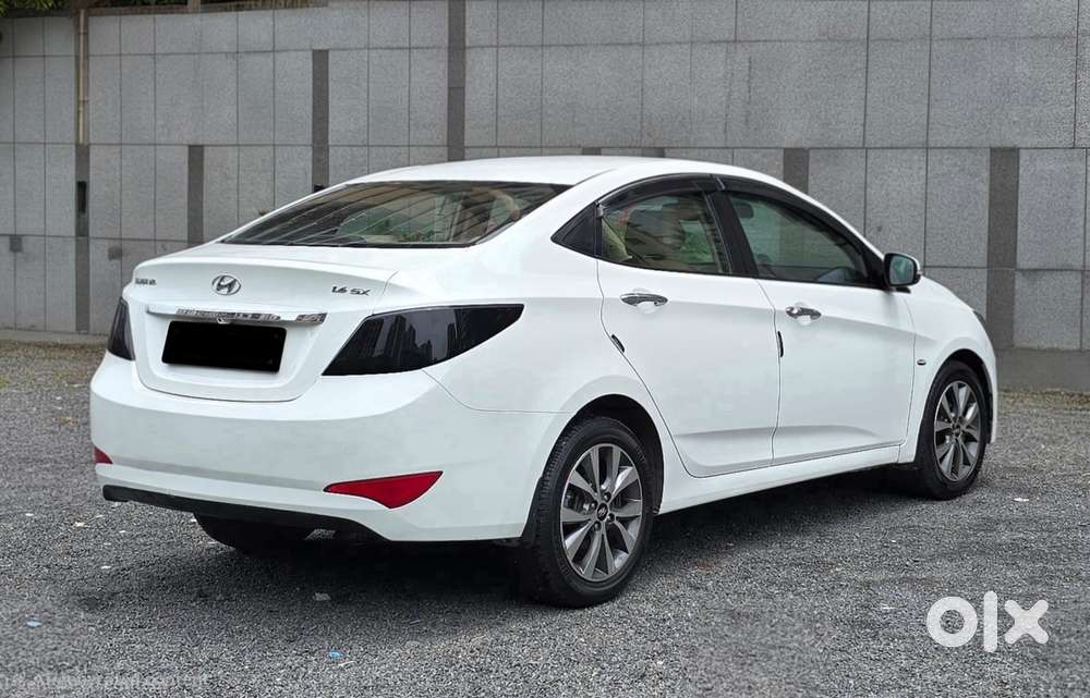 Hyundai Verna, 2015, Diesel
