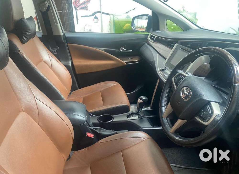 Toyota Innova Crysta 2018