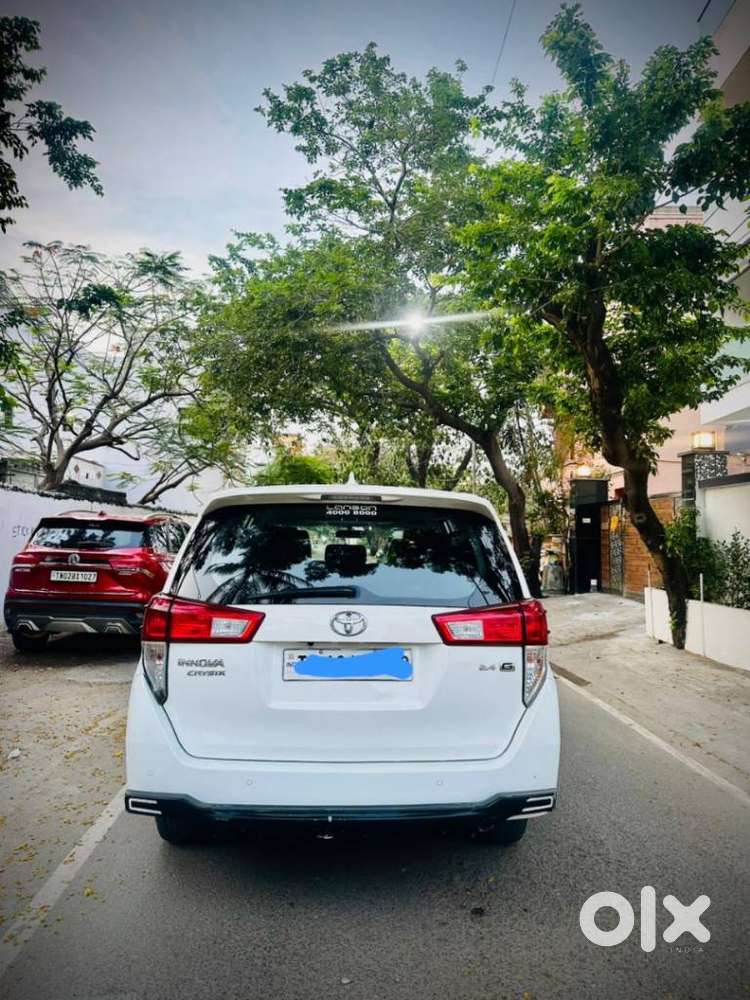 Toyota Innova Crysta 2.4 G Mt 8s, 2023, Diesel