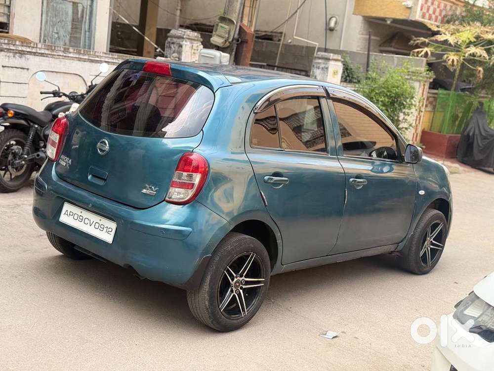 Nissan Car Manual 2014