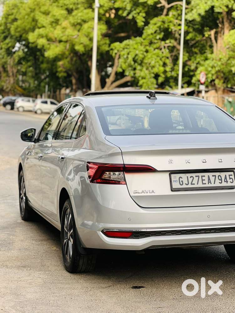 Skoda Slavia 1.0 Tsi Style At, 2022, Petrol
