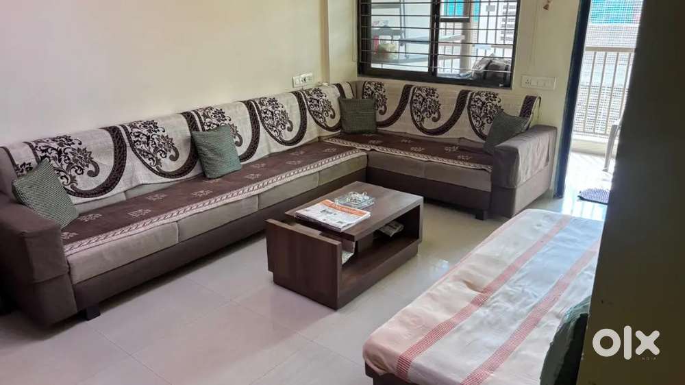 Elegant Modern Living Room Set:  7-Seater Sofa + Centre Table + Shetty