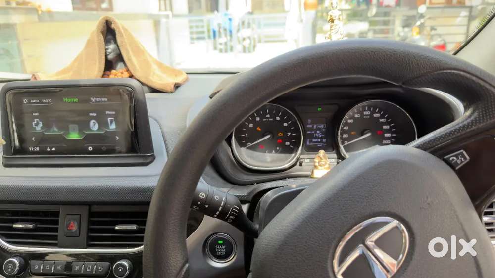 Tata Nexon Petrol Manual 2018