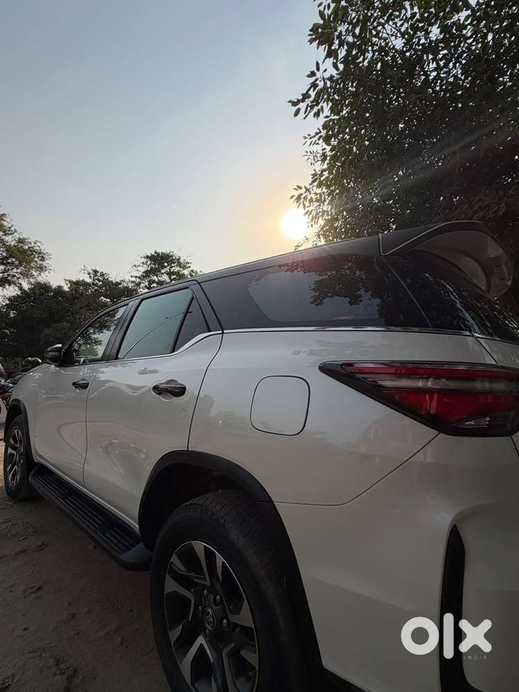 Toyota Fortuner Legender 2021 December Diesel Automatic