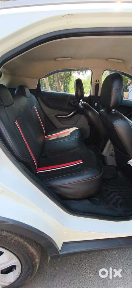 Tata Nexon 1.2 Revotron Xm (s), 2018, Cng & Hybrids