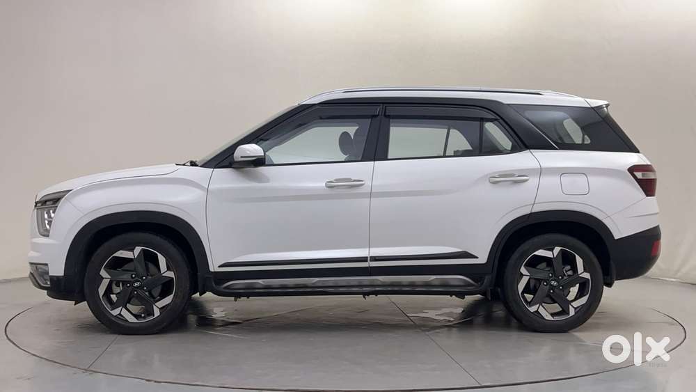 Hyundai Alcazar Platinum, 2022, Petrol