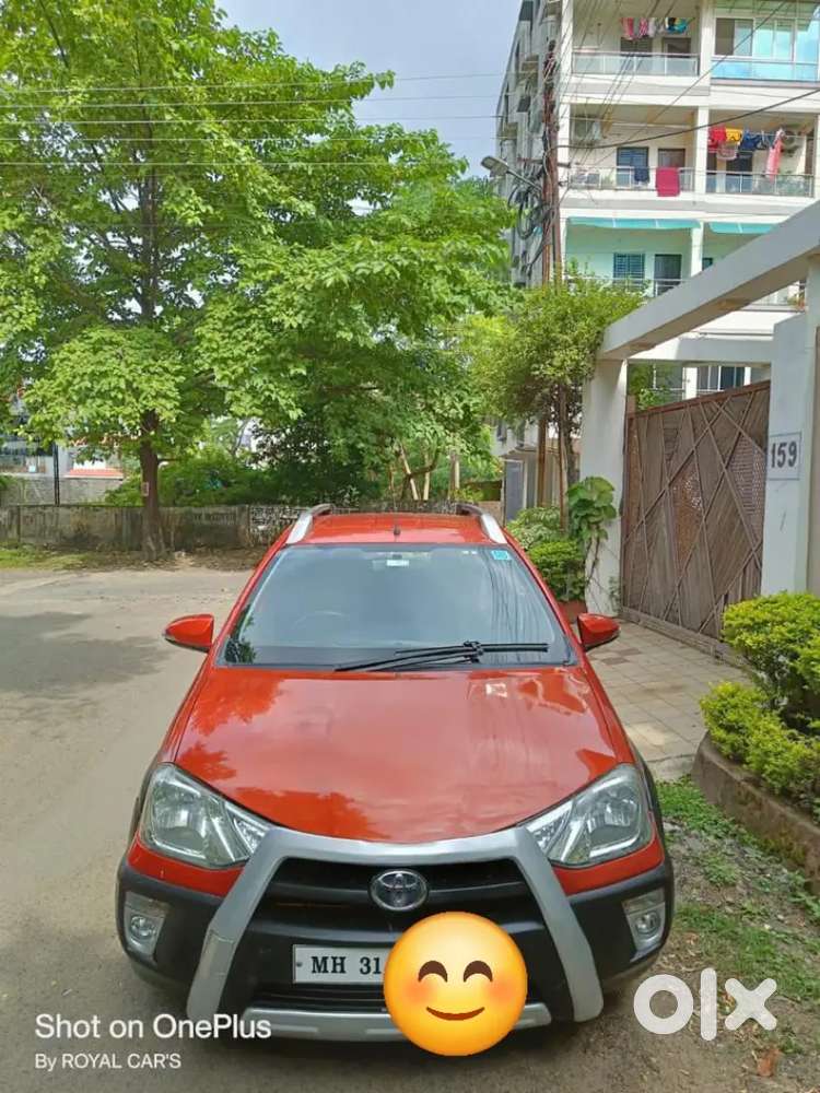 Toyota Etios Cross 2014