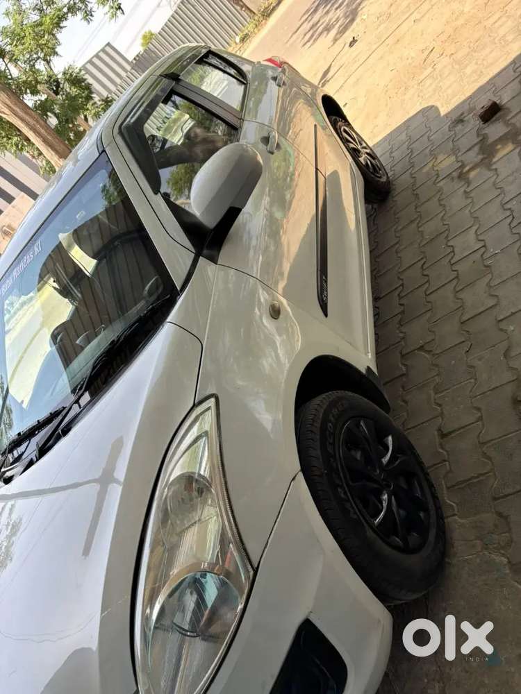 Maruti Suzuki Swift 2016 Petrol Well Maintained With Cng On Paper