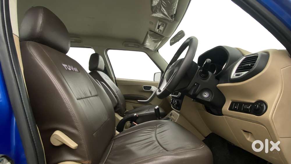 Mahindra Tuv 300 T8 Amt, 2015, Diesel