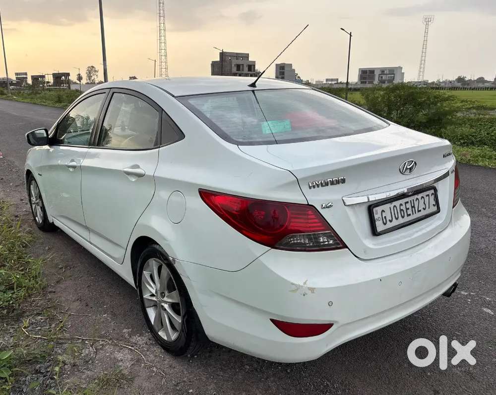 Hyundai Verna Crdi Sx 2011