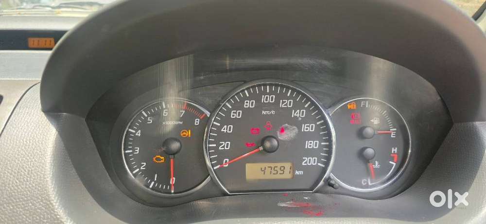Maruti Suzuki Swift Lxi Optional-o, 2010, Petrol