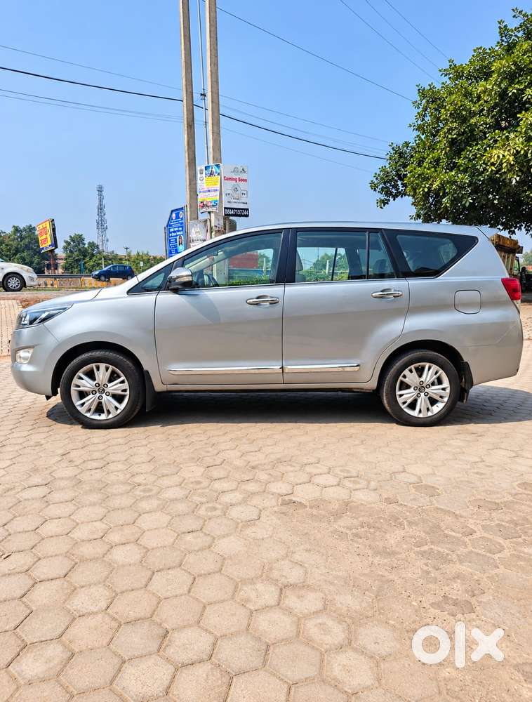 Toyota Innova Crysta 2.8 Zx At, 2016, Diesel