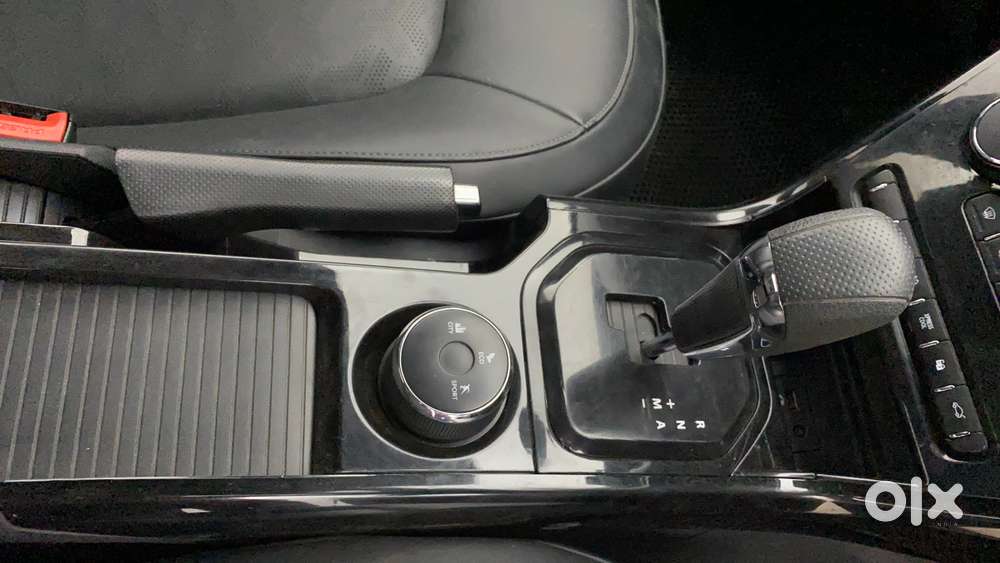 Tata Nexon 1.2 Revotron Xza Plus (o) Amt, 2021, Petrol