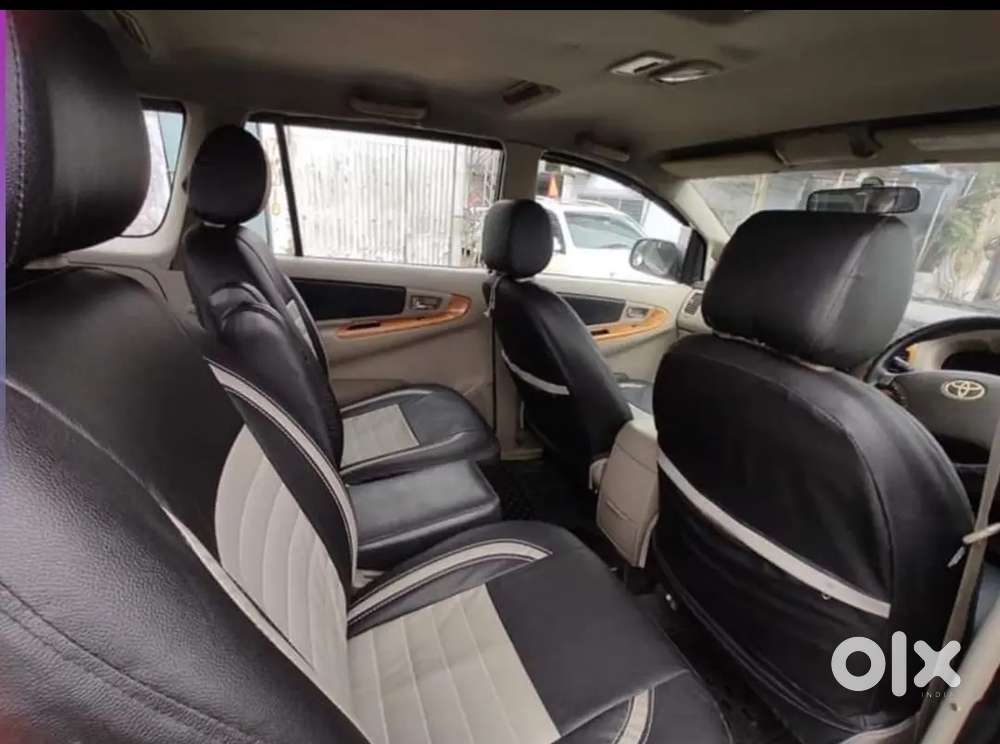 Toyota Innova 2011 Diesel 132000 Km Driven