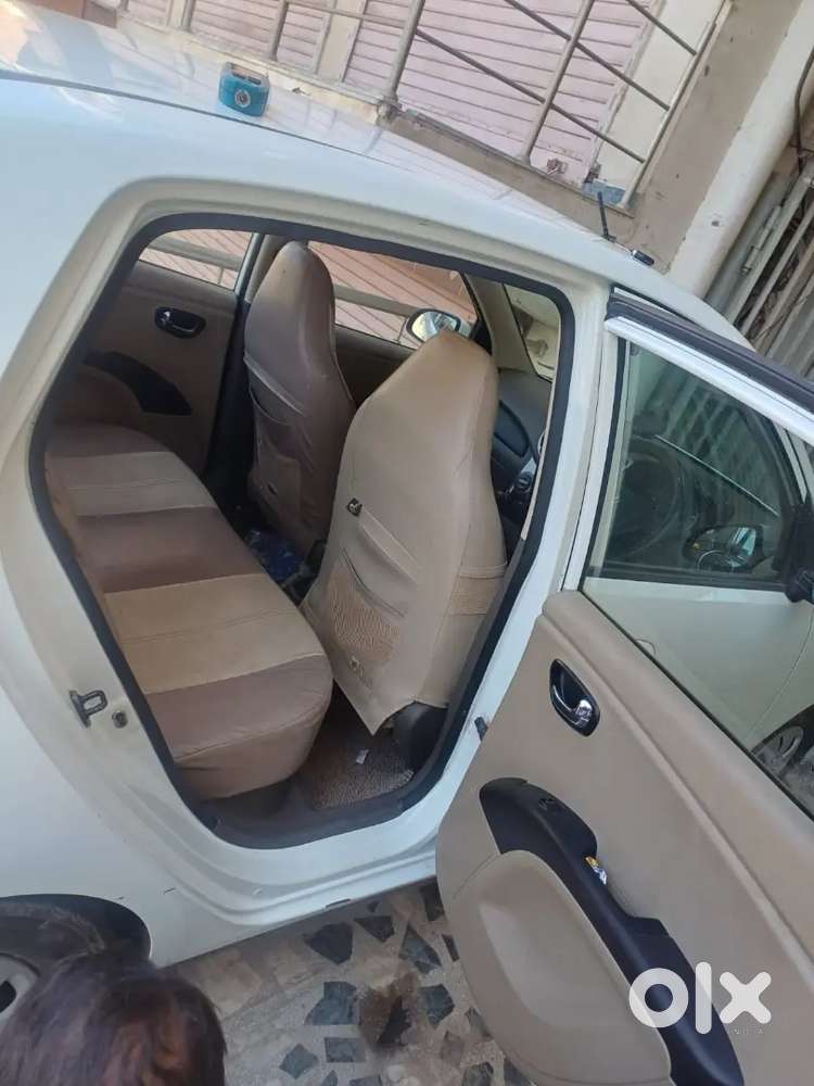 Hyundai I10 Magna Petrol 2012