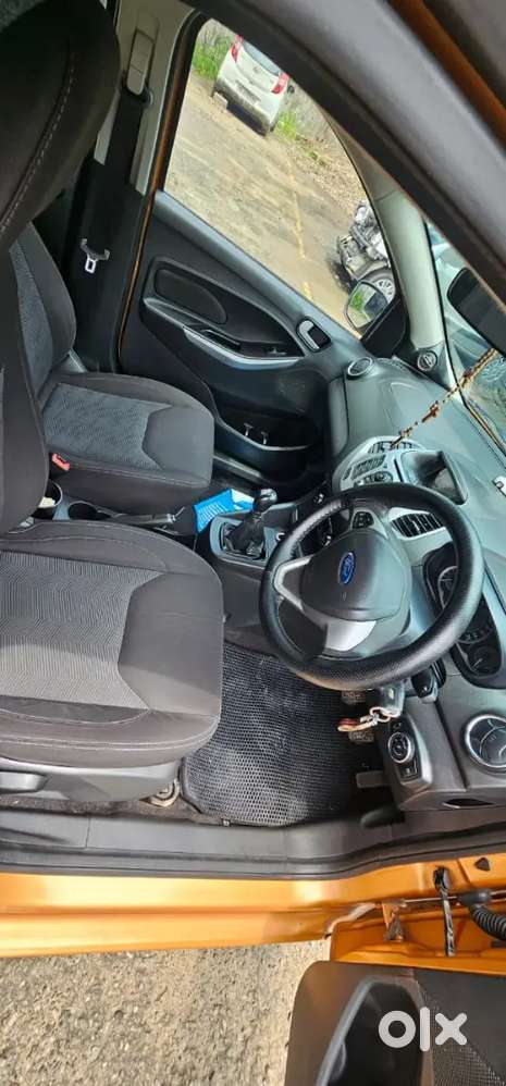 Ford Figo Titanium Plus 2015 Petrol 85000 Km Driven