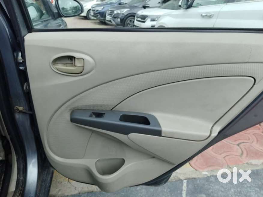 Toyota Etios Liva, 2016, Petrol