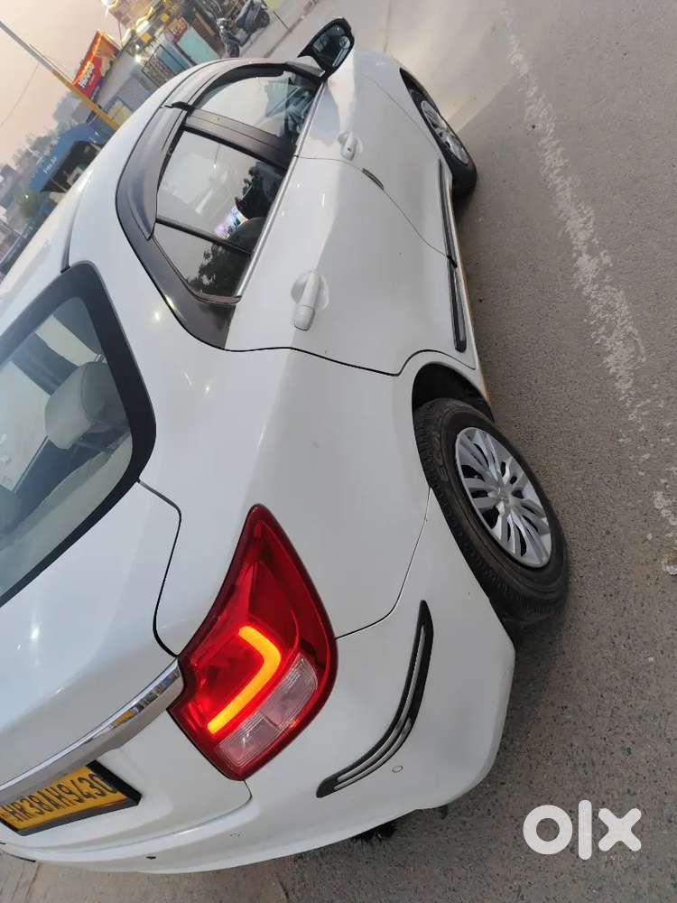 Maruti Suzuki Dzire 2024 Cng & Hybrids 74000 Km Driven