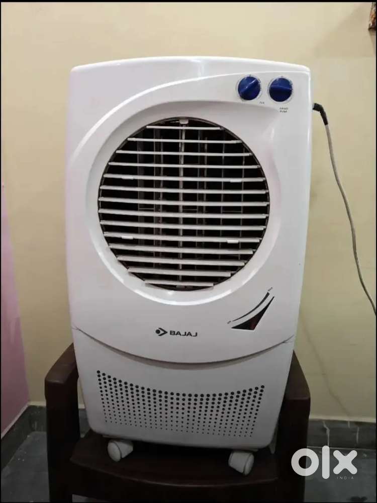 Bajaj cooler