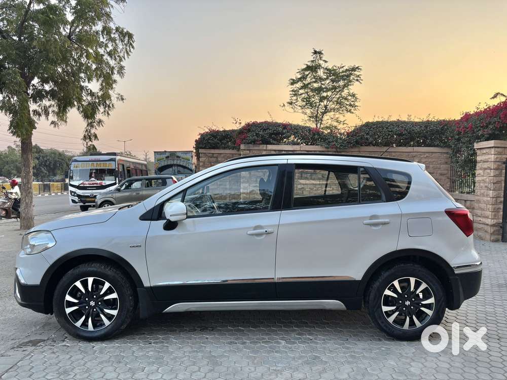 Maruti Suzuki S Cross Zeta Shvs, 2017