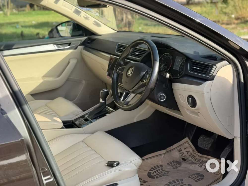 Skoda Superb [2014-2016] 1.8 Style Tsi At, 2018, Petrol