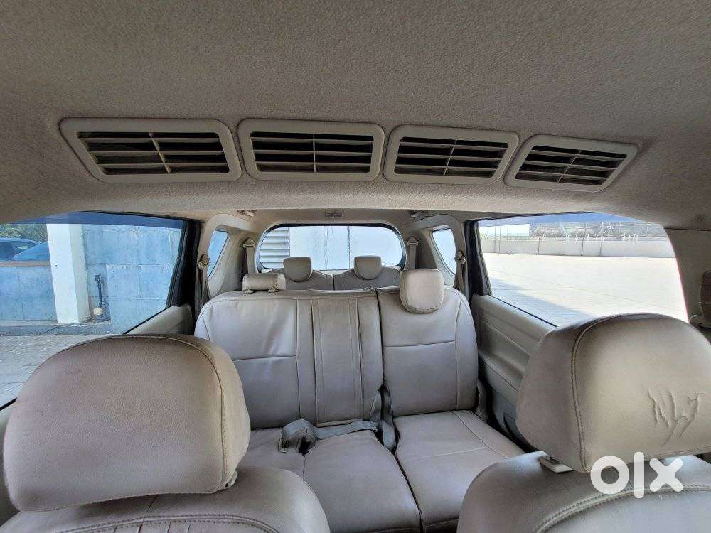 Maruti Suzuki Ertiga Vxi At Petrol, 2016, Petrol