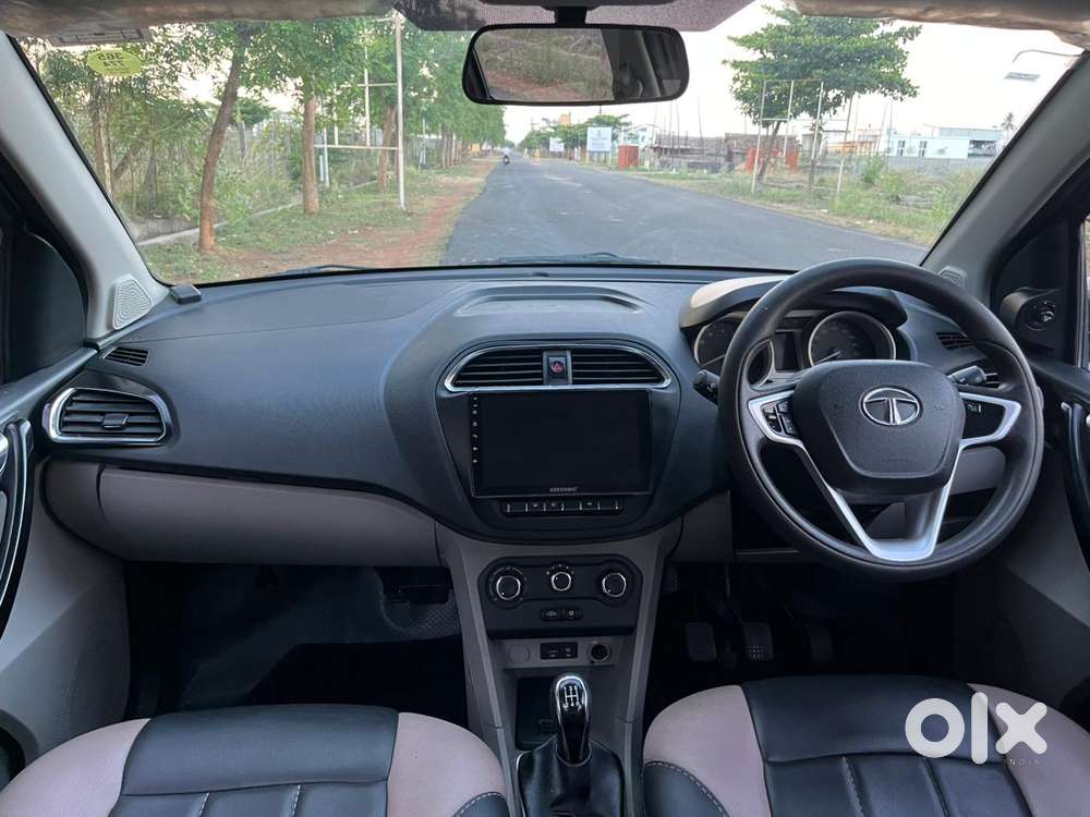 Tata Tiago, 2017, Petrol