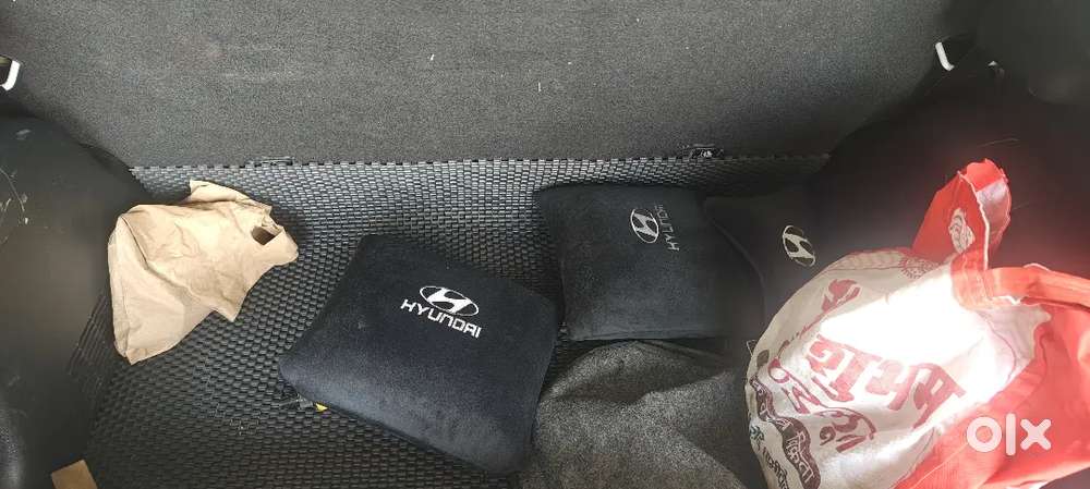 Hyundai New Venue Petrol S+ Manual 2025 November(7 Months Old )