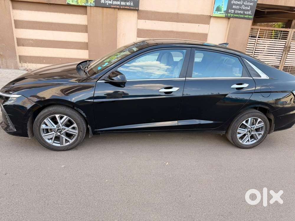 Hyundai Petrol Automatic 2023 Car