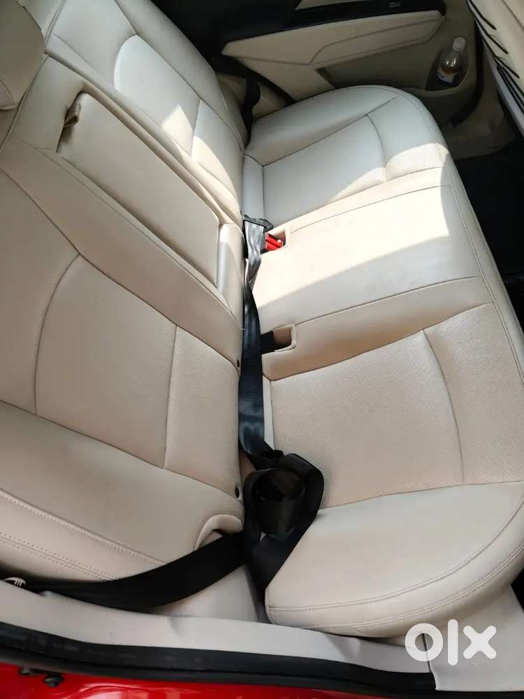 Mahindra Xuv300 W8(o) 2024