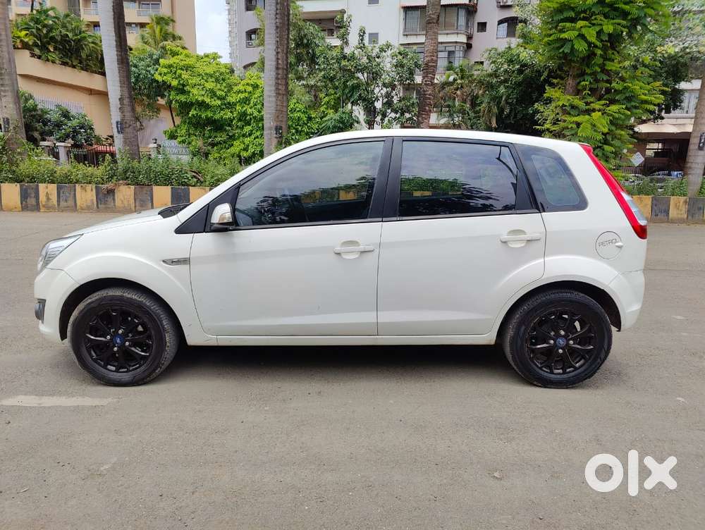 Ford Figo 2012-2015 Petrol Titanium, 2015, Petrol