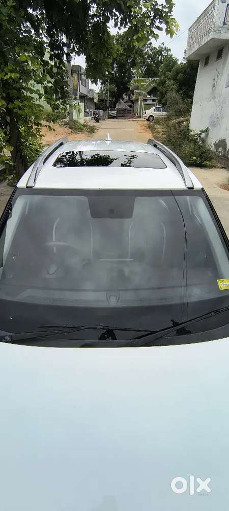 Hyundai Venue 2020 Diesel Good Condition.  Full Insurance Valid