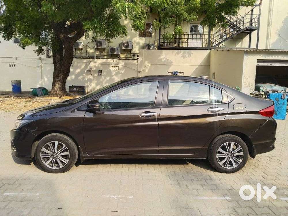 Honda City I-vtec V, 2018, Petrol