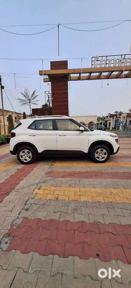 Hyundai Venue S, 2020, Petrol