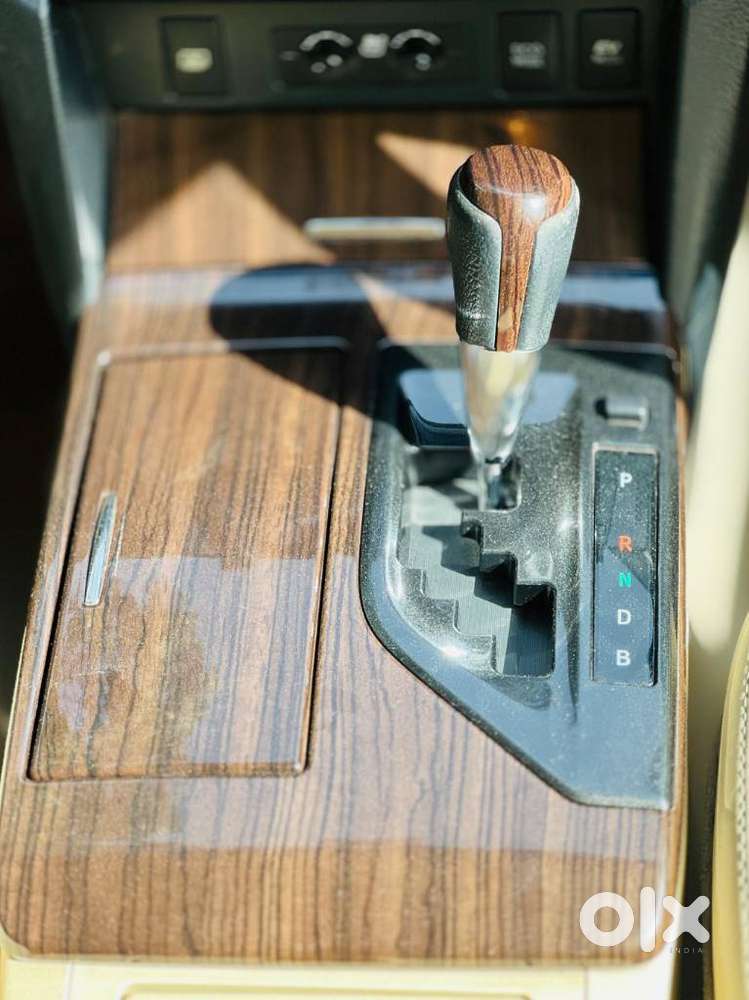 Toyota Camry 2002-2011 W1 (mt), 2015, Cng & Hybrids