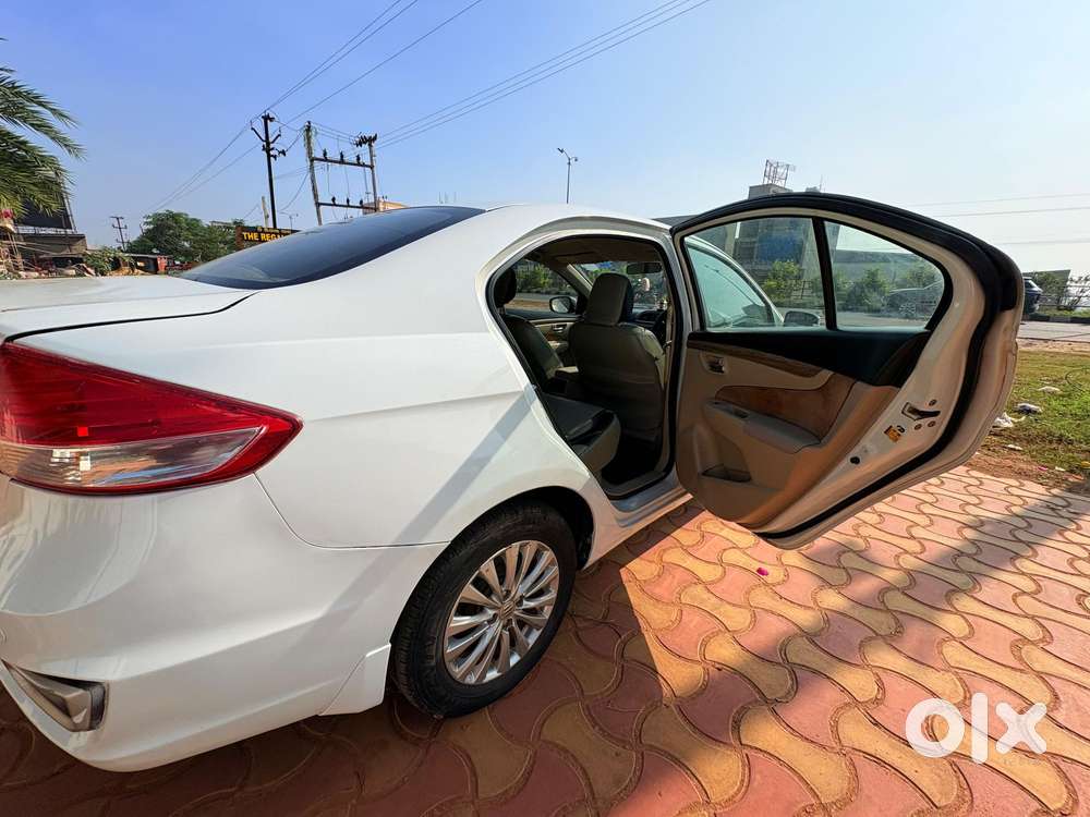 Maruti Suzuki Ciaz 1.5 Zeta Shvs Mt, 2019, Cng & Hybrids